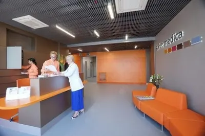 dr n. med. Magdalena Łapienis, Laryngolog